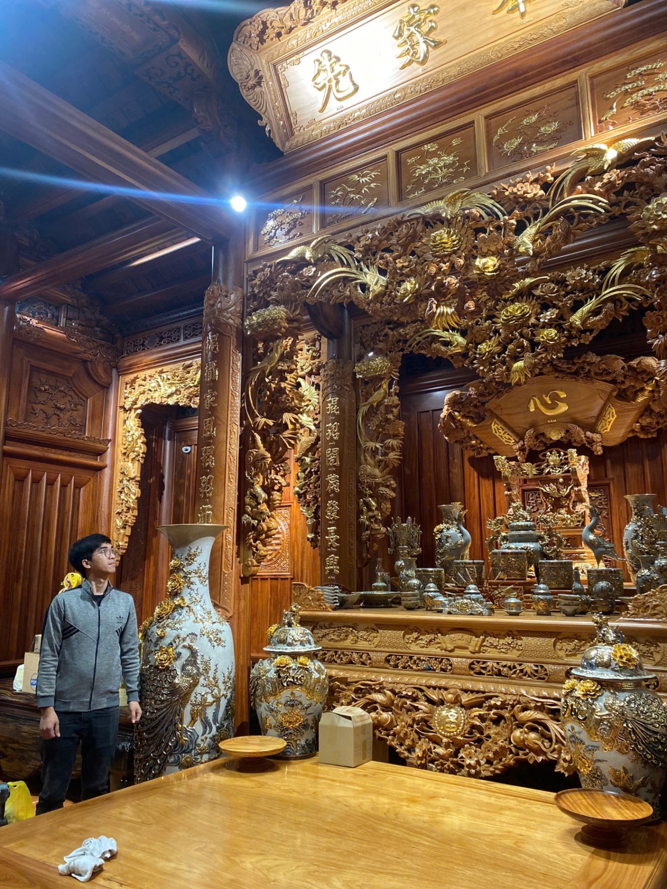 Ban thờ gỗ hương đá cao cấp ĐIỆN HÀ